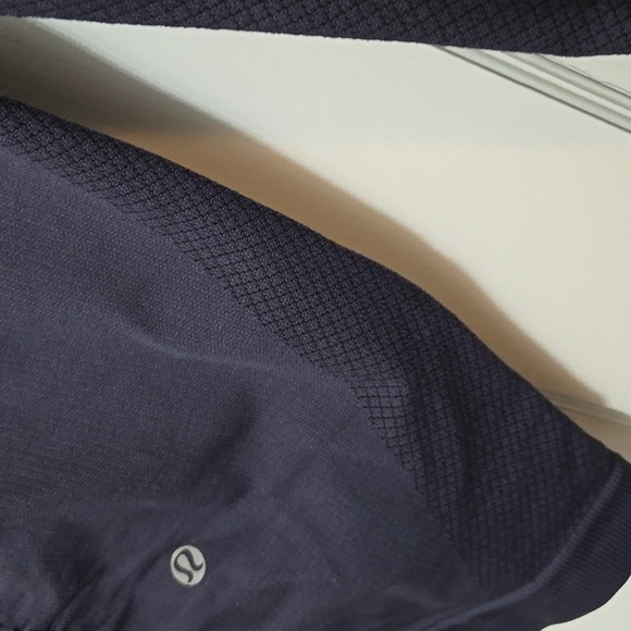 Lululemon Flow And GO CROP SIZE 8. GOOD CONDITION! WOMENS - Picture 3 of 7